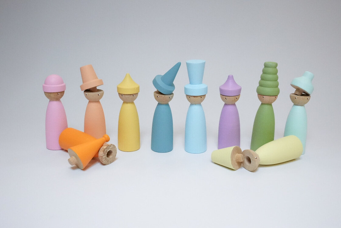 Şapkalı Peg bebekler