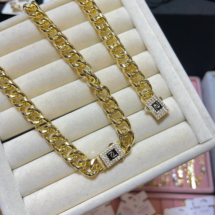 Monaco Chain Set