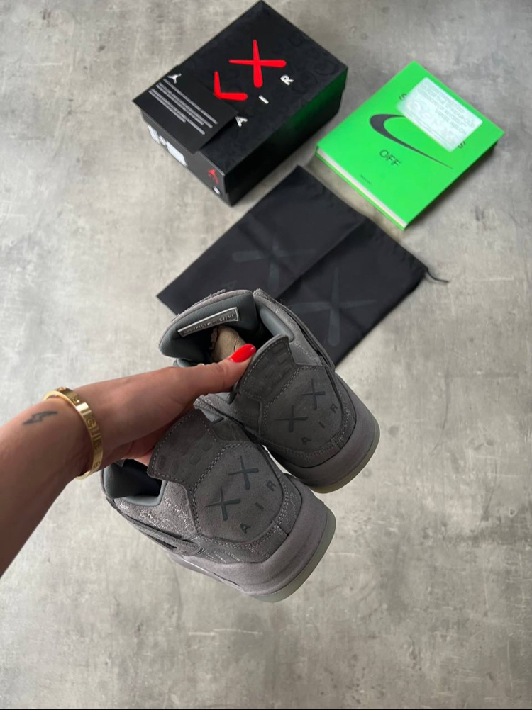 Retro 4 Cavs Cool Grey