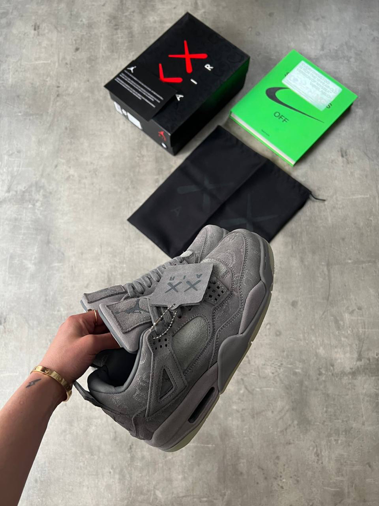 Retro 4 Cavs Cool Grey