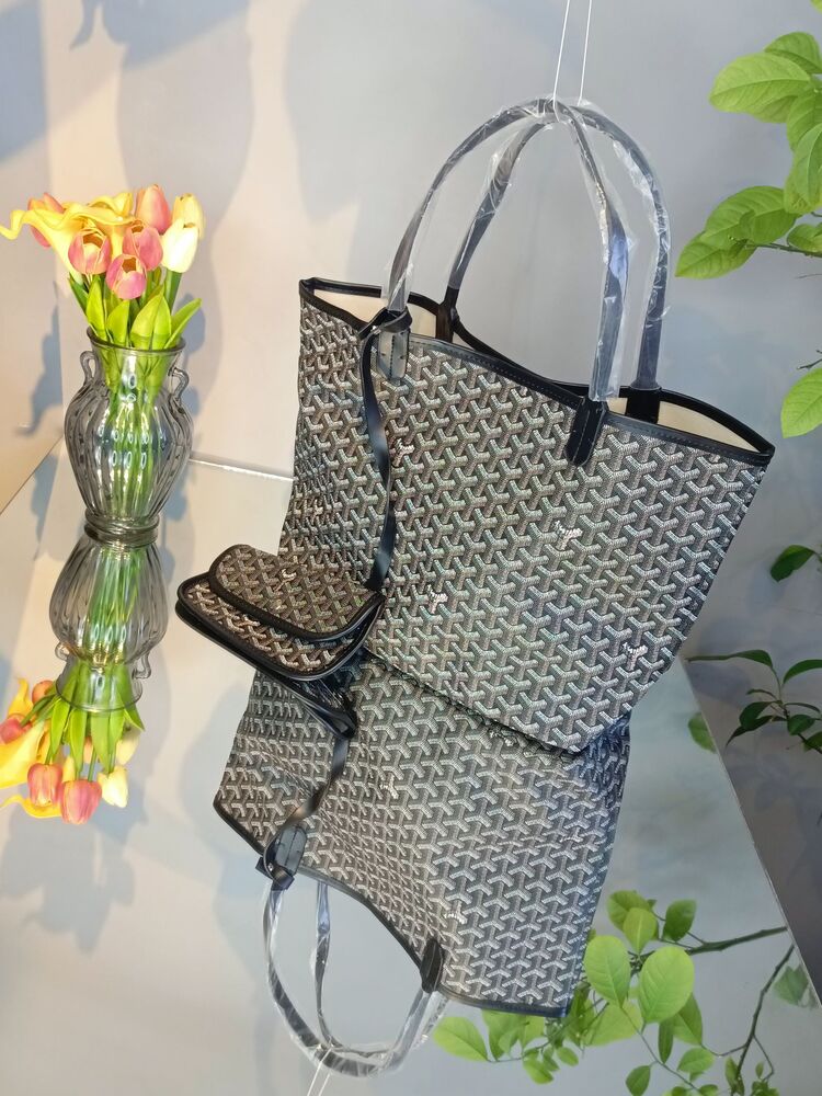 Goyard Saint Louis