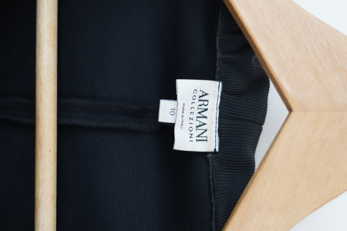 Armani Collezioni Siyah Blazer Ceket – İtalyan Tasarım – Çiçek Yaka Detaylı – 10 Beden