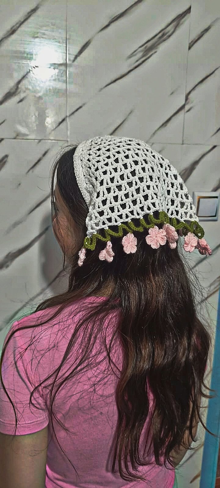 El İşi Örme Taçlı Bandana