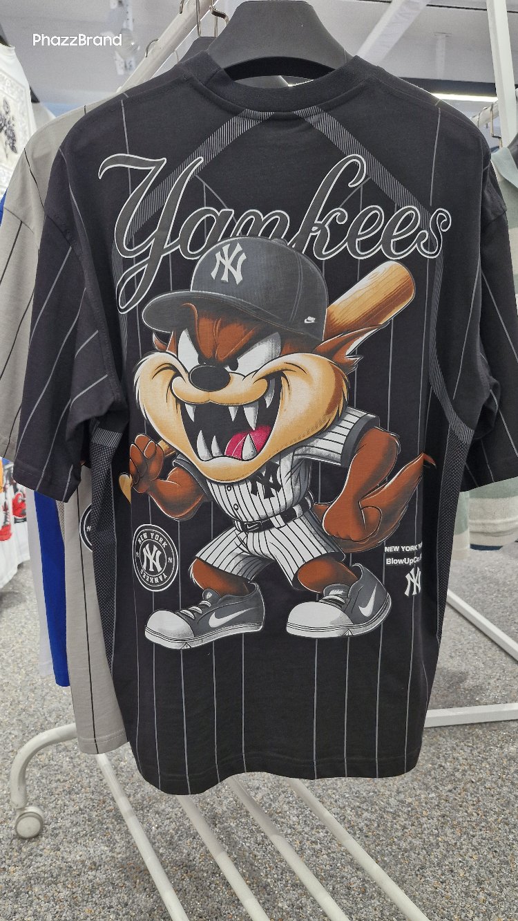 Yankees Street Oversize Tişört – Siyah Çizgili Tasarım Unisex