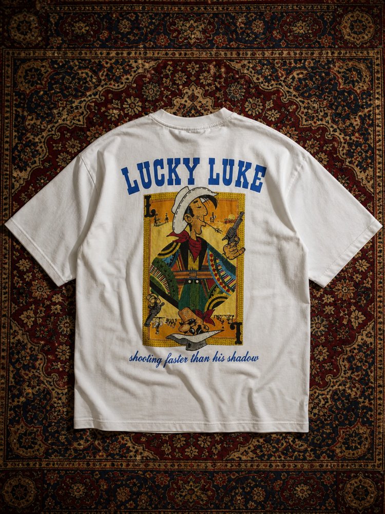 Lucky Luke Baskılı Oversize Beyaz Tişört – Vintage Western Style