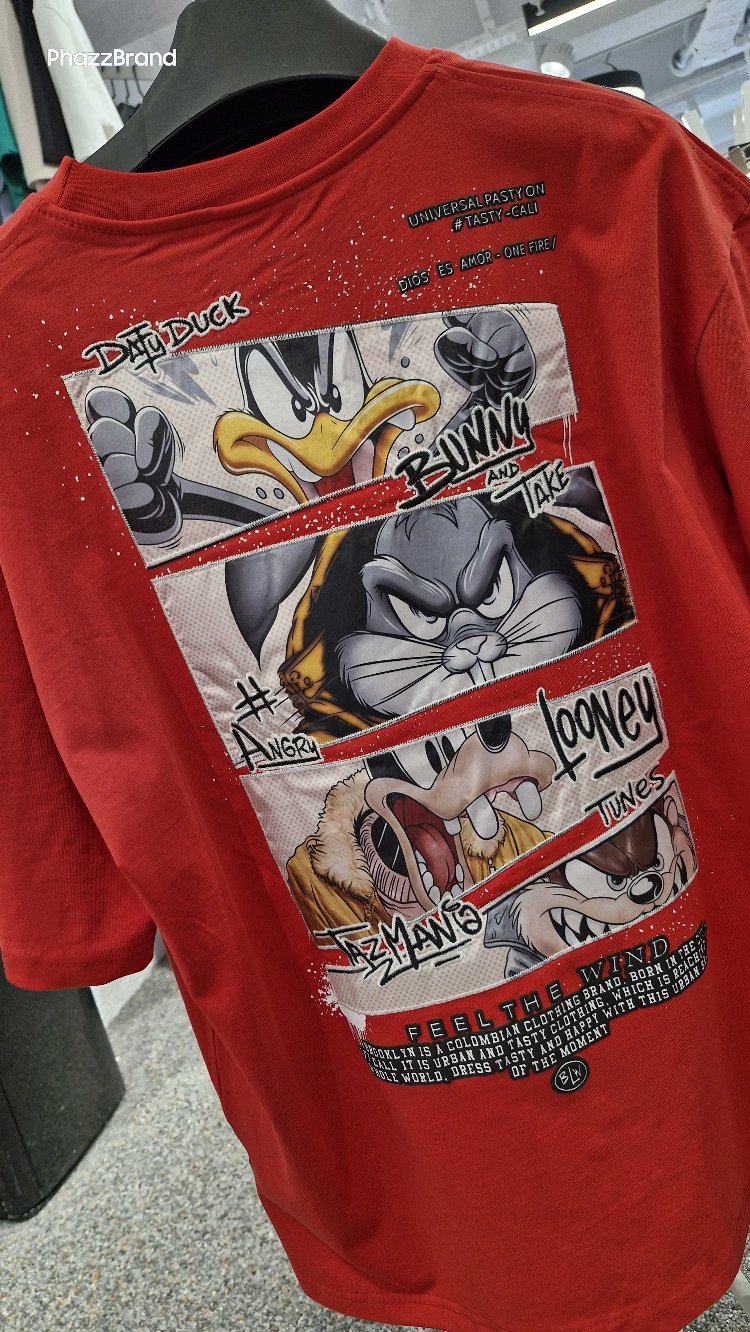 Looney Tunes Oversize Kırmızı Tişört – Daffy Duck & Bugs Bunny Baskılı Streetwear