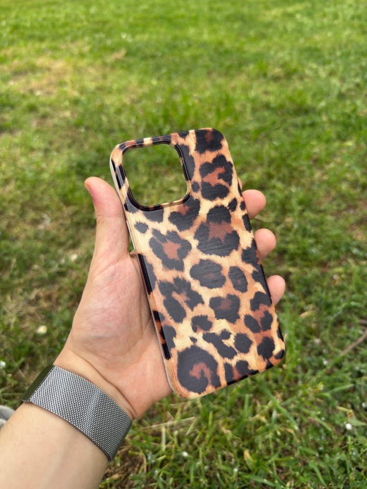 The Leopard Case