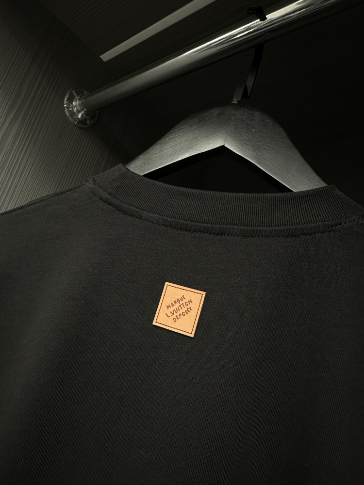 Louıs Vuıtton  premıum  cotton    T-shirt 