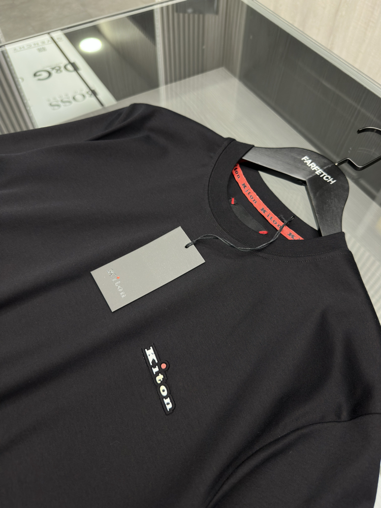 Kiton  merserize kumaş    T-shirt 