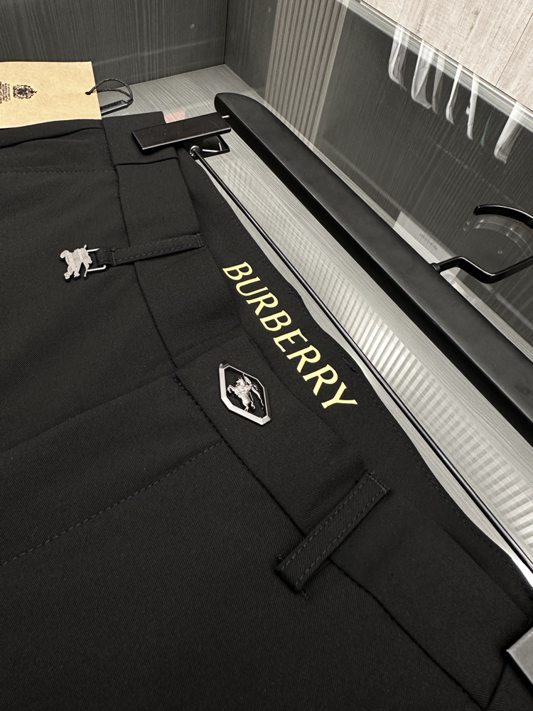 Burberry Jogger ( İthal )