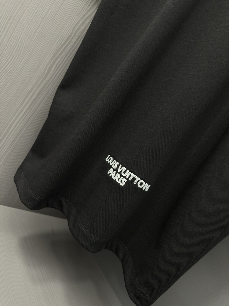 Louıs Vuıtton  premıum  cotton    T-shirt 
