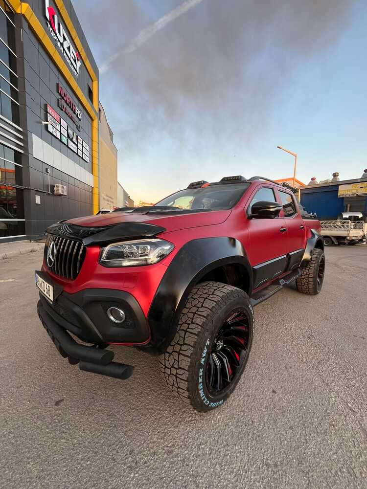 Mercedes XClass Uyumlu Lazer Kesim Çelik Yan Basamak Kareli Model