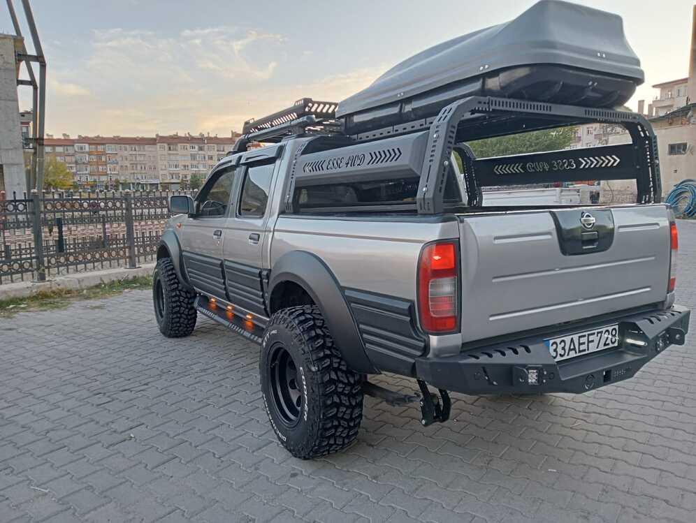 Nissan Skystar Uyumlu Lazer Kesim Yan Çelik Basamak