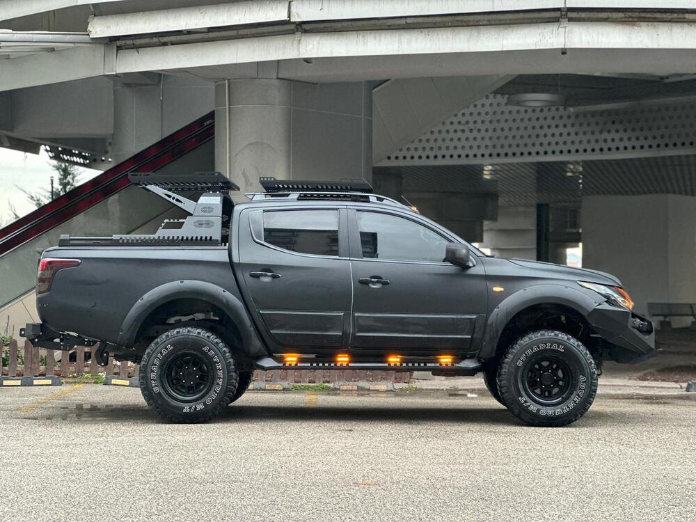 Mitsubişhi L200 Uyumlu Lazer Kesim Çelik Basamak