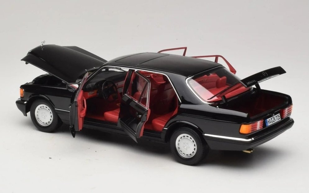 1:18 NOREV 1989 MERCEDES BENZ 560 SEL W126