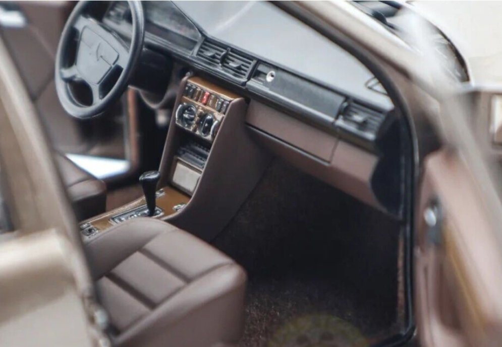 1:18 NOREV 1990 MERCEDES BENZ 500E W124 5.0 V8 IMPALA
BROWN