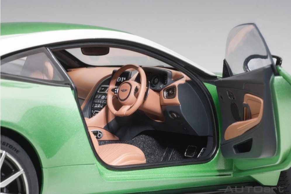 1/18 AUTOart Aston Martin DB11 (Apple Tree Green)