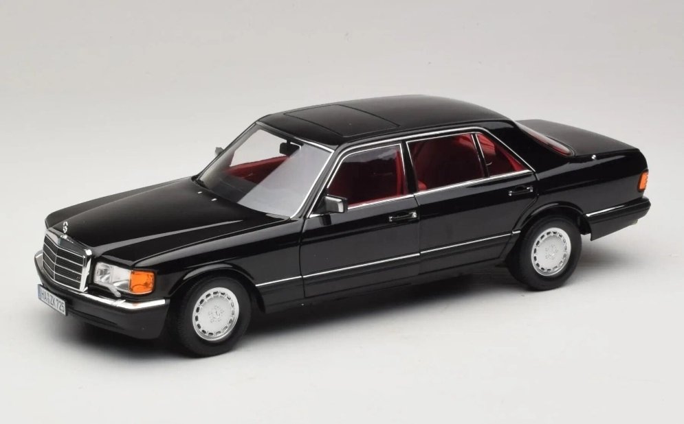 1:18 NOREV 1989 MERCEDES BENZ 560 SEL W126
