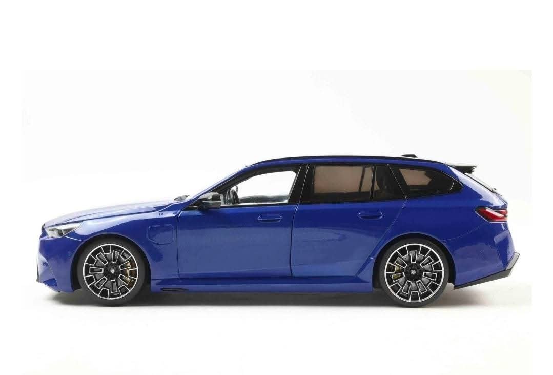SOLiDO 2025 BMW M5 TOURING (G99)