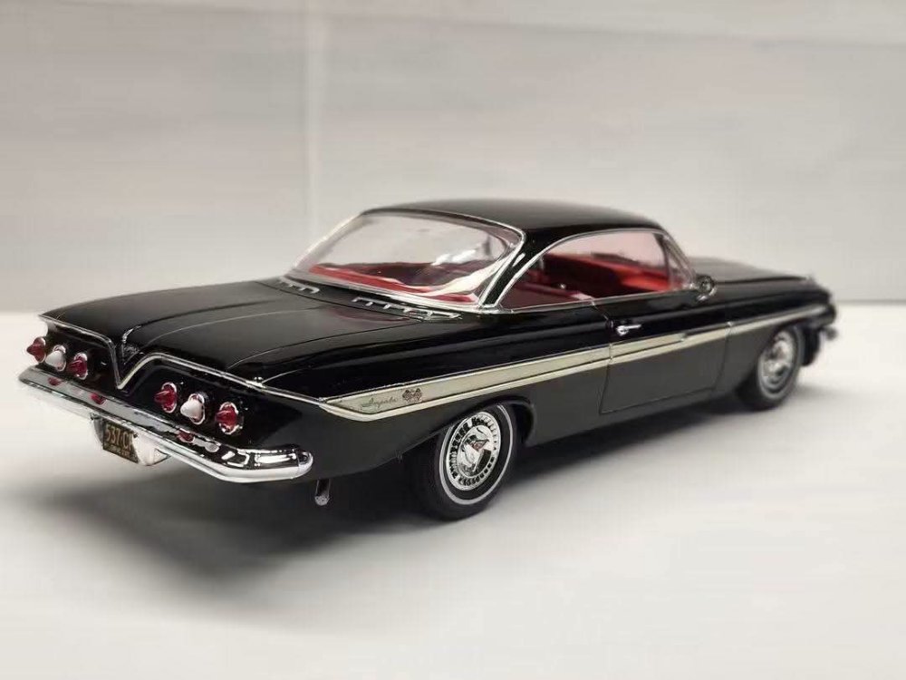 1:18 Sun Star 1961 Chevrolet Impala SS 409 Black