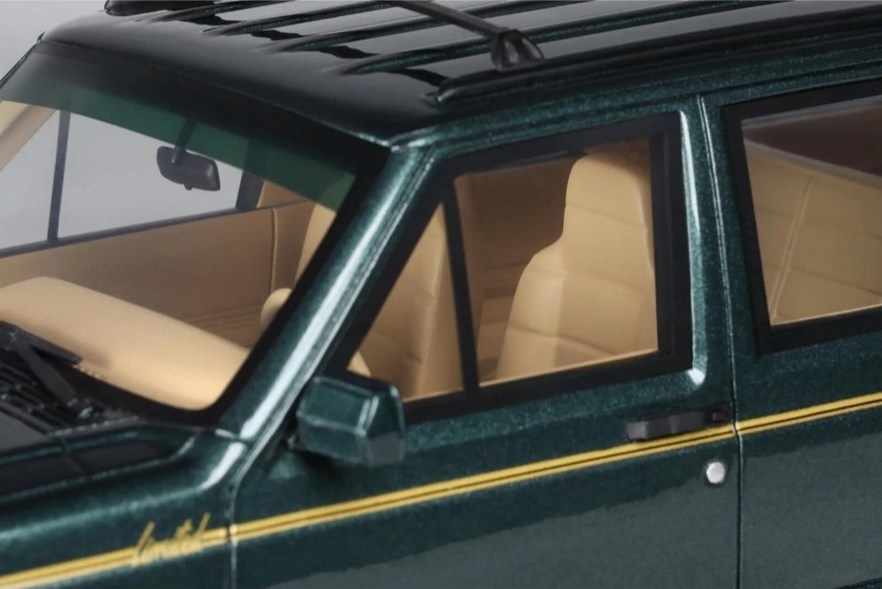 1:18 OTTO 1995 Jeep Cherokee XJ Limited Hunter Green