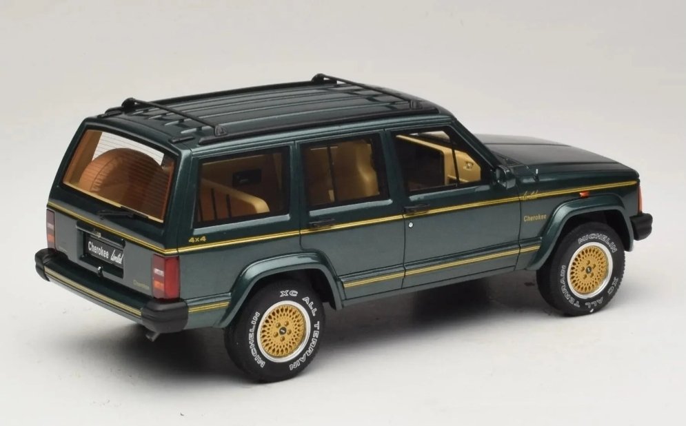 1:18 OTTO 1995 Jeep Cherokee XJ Limited Hunter Green