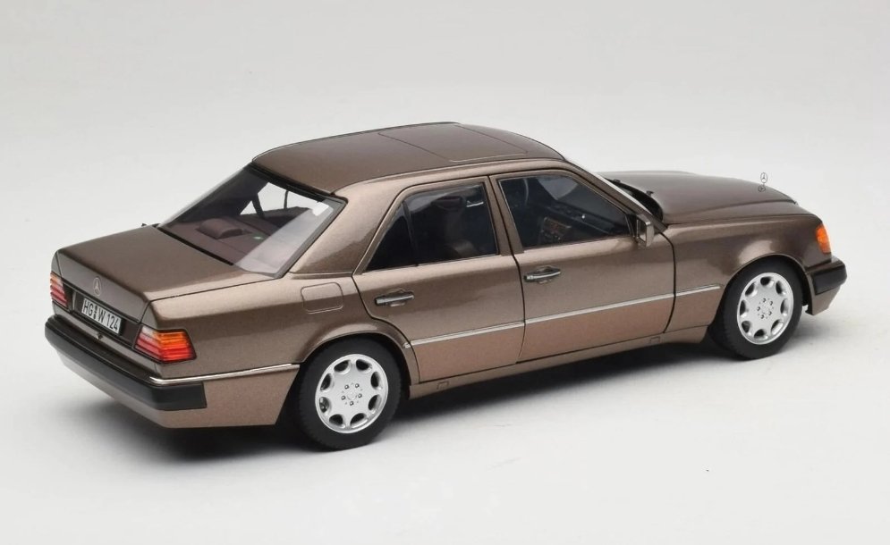 1:18 NOREV 1990 MERCEDES BENZ 500E W124 5.0 V8 IMPALA
BROWN
