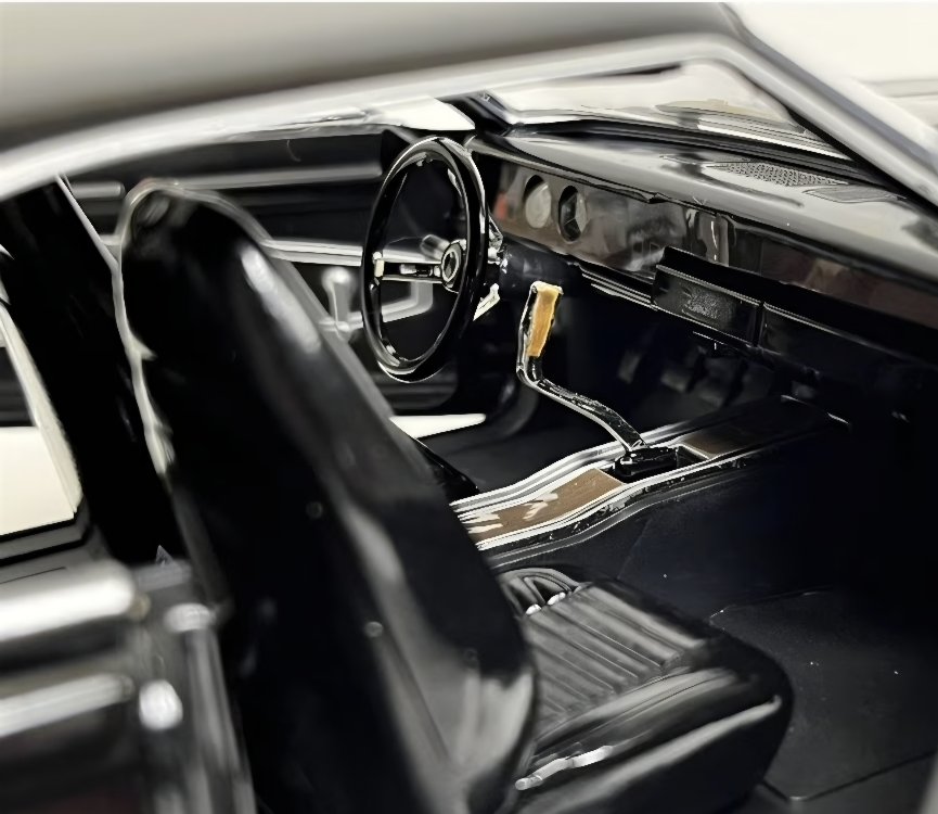 1:18 GREENLIGHT 1970 DODGE CHARGER WITH BLOWN ENGiNE