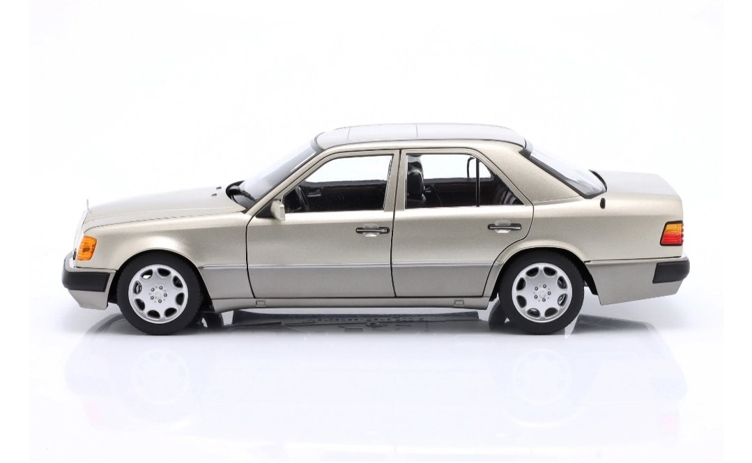 MERCEDES-BENZ 500 E (W124) SMKKE SiLVER