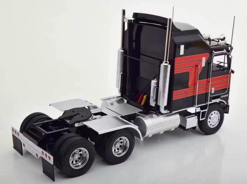 ROAD KINGS - 1976 KENWORTH K100 AERODYNE BLACK WITH RED 1:18 SCALE