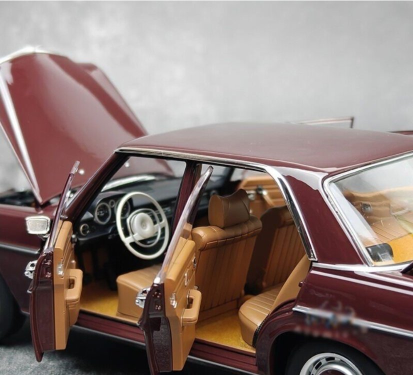 1:18 NOREV 1968 MERCEDES BENZ 200 W115 DARK RE