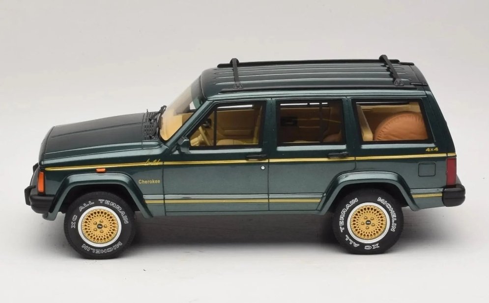 1:18 OTTO 1995 Jeep Cherokee XJ Limited Hunter Green