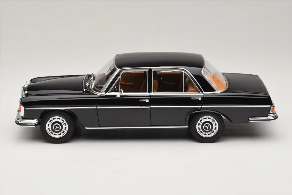 Mercedes Benz 280 SE W108 BLACK