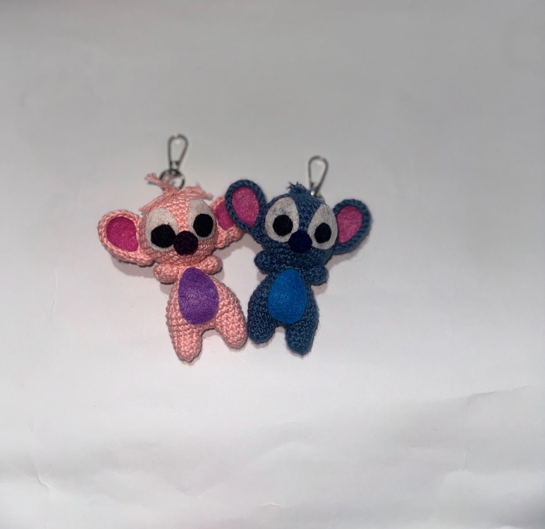 stitch ve ángel anahtarlık