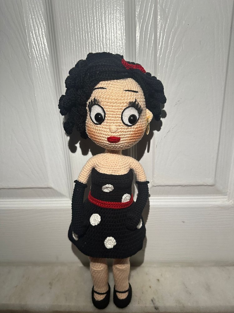 örgü bebek betty