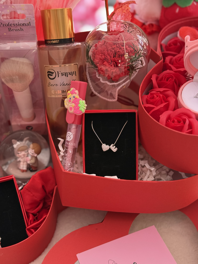 Kırmızı aşk lüx kutu set 