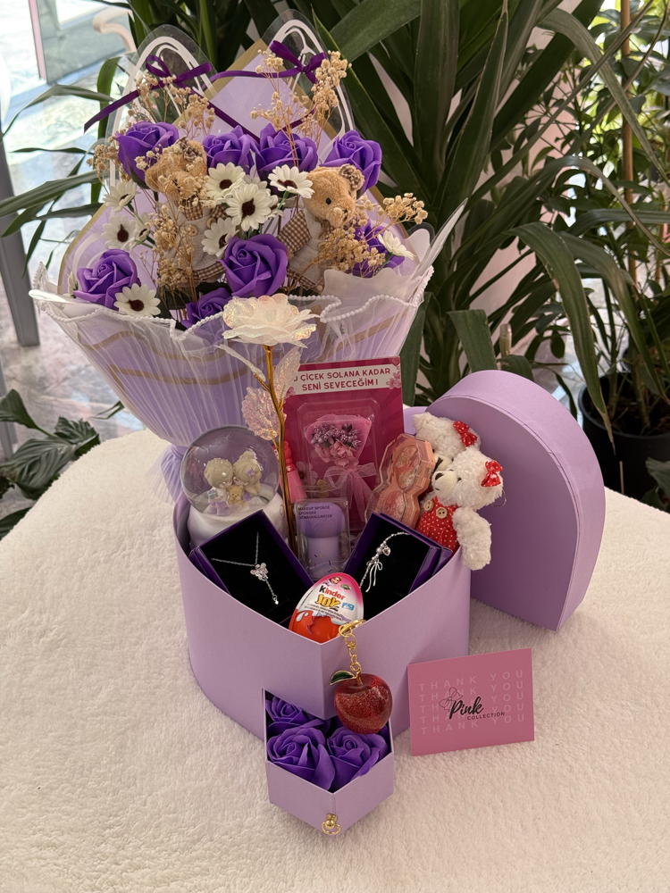 Love flowers lila