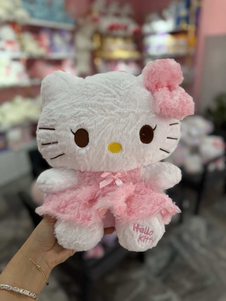 Pembe elbiseli Hellokitty