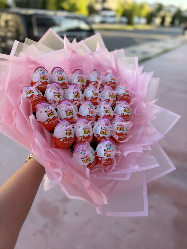 Kinder joy buketi 