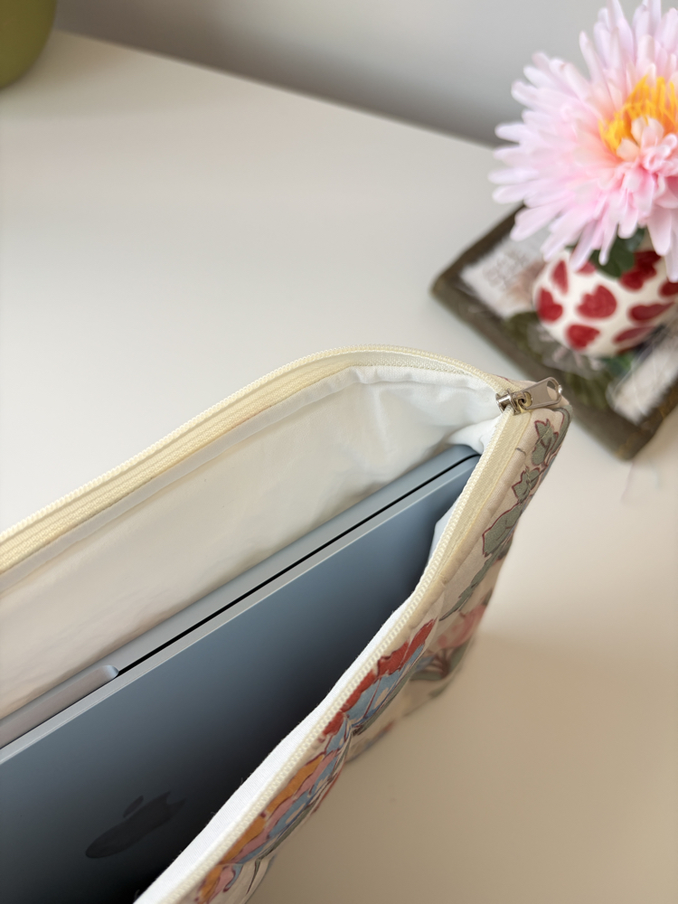 MacBook Air 13 inch Kılıf