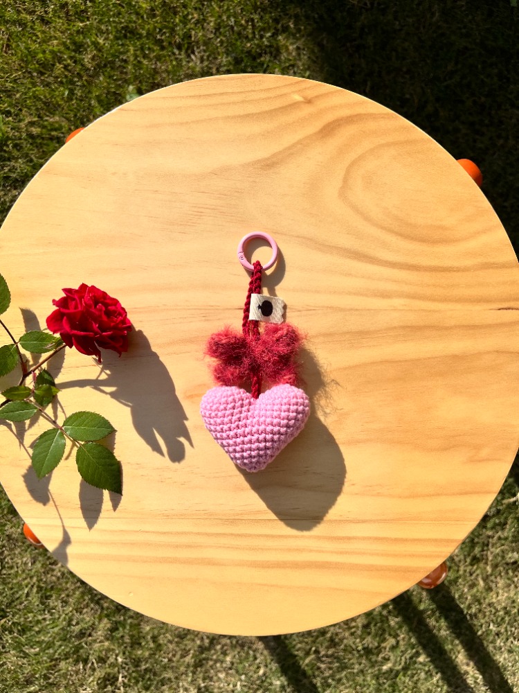 Rosa • charm