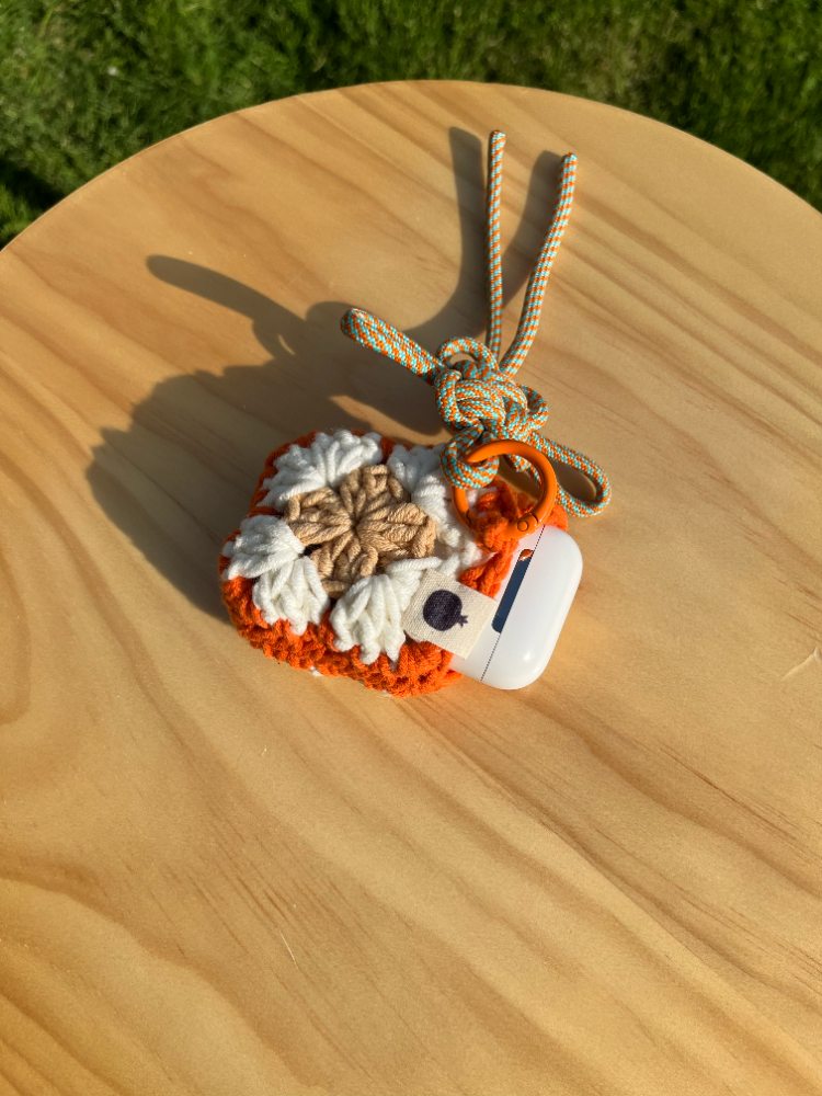 Pumpkin Spice Latte • mini pocket