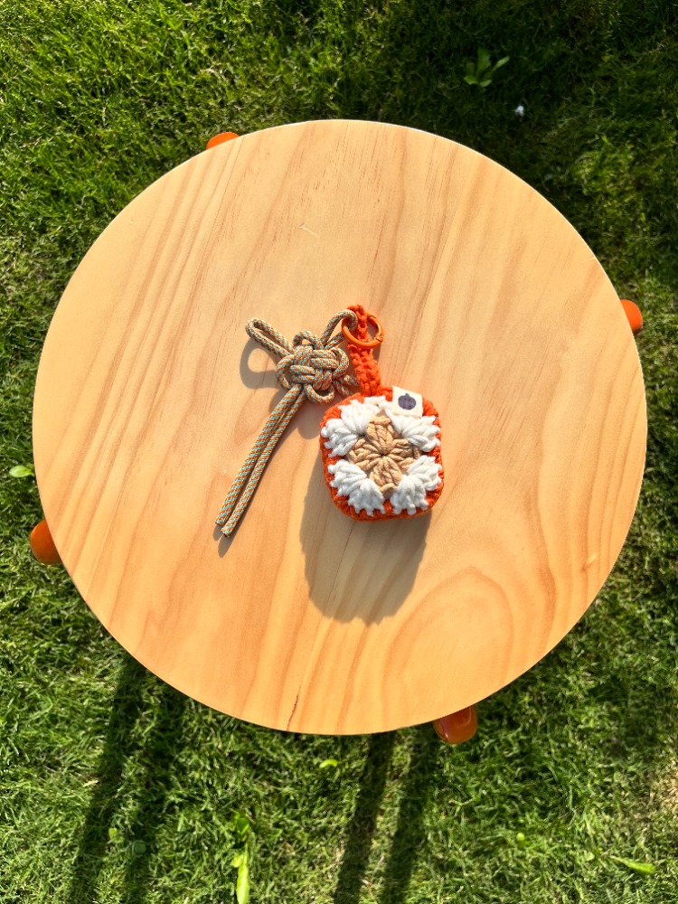 Pumpkin Spice Latte • mini pocket
