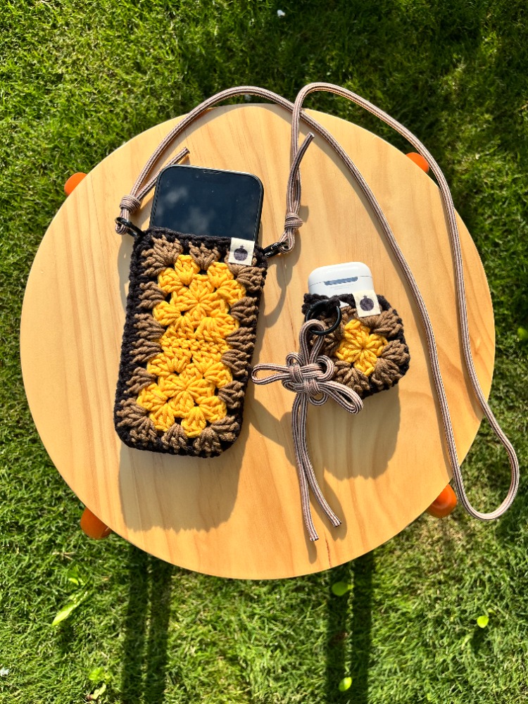 Turkish Coffee • phone pocket