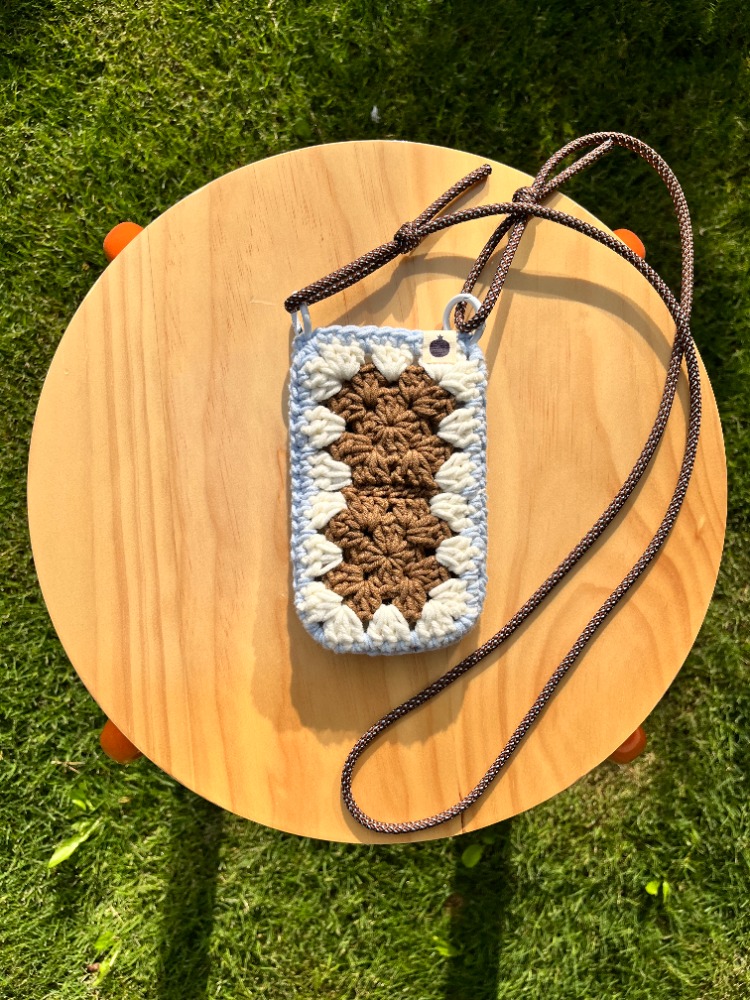 Iced Latte • phone pocket