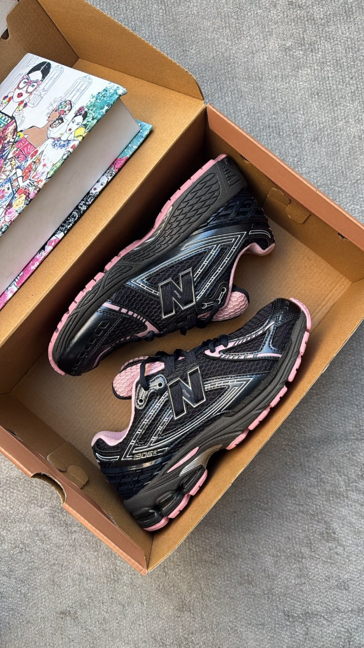 New Balance 1906R Pink Taffy