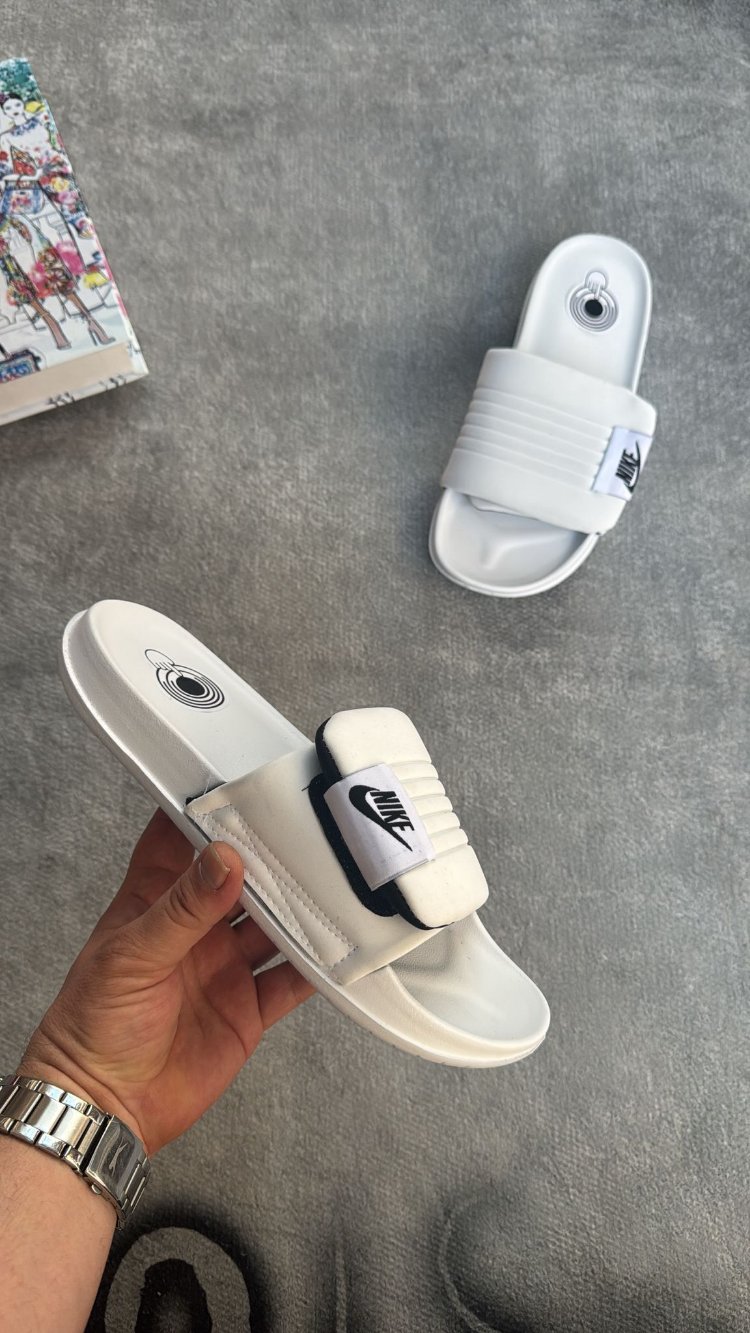 Nike Offcourt Adjust Slide erkek terliği