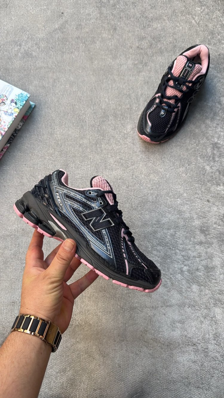New Balance 1906R Pink Taffy