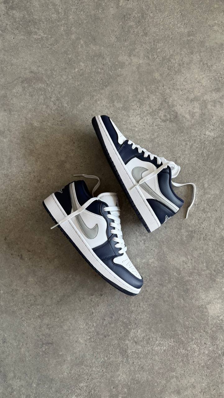 Air Jordan 1 Low "Midnight Navy"