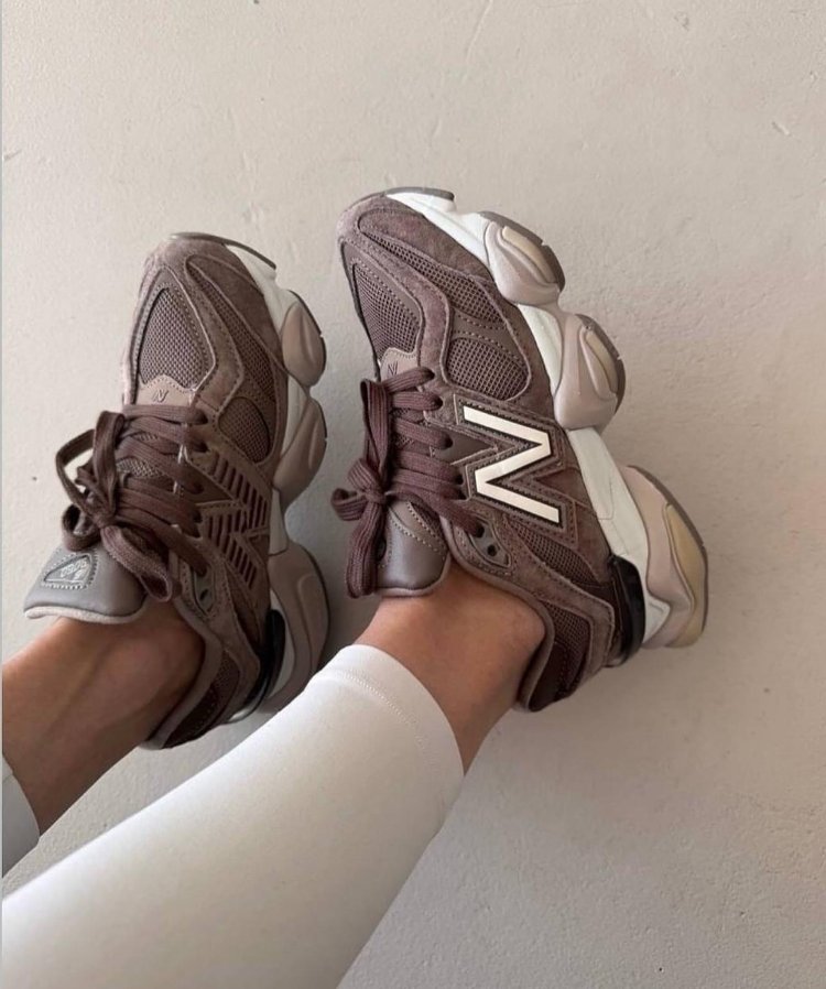 New Balance 9060 Mushroom Brown